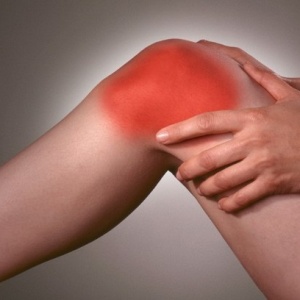 Что делать, когда болят колени при ходьбе и беге