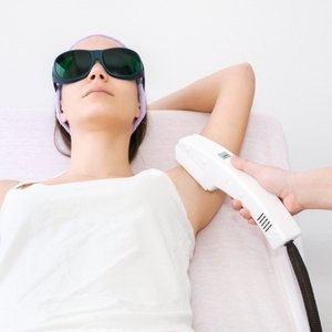 Как снизить болевые ощущения от фотоэпиляции