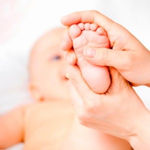 Как делать массаж при плоскостопии