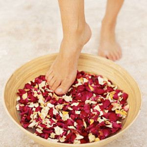 Как лечить шпоры на пятках народными средствами