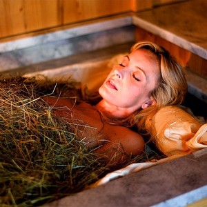 Как снять усталость ног при варикозе мазью