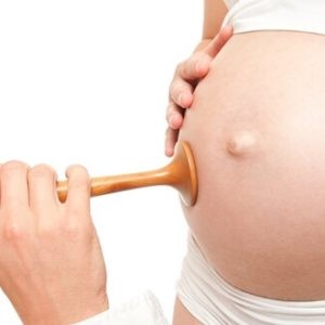 Шугаринг в зоне бикини во время беременности и перед родами