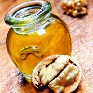 Масло зеленого грецкого ореха для удаления волос: инструкция и отзывы