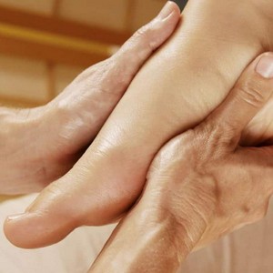 Эффективное лечение отеков ног при варикозе