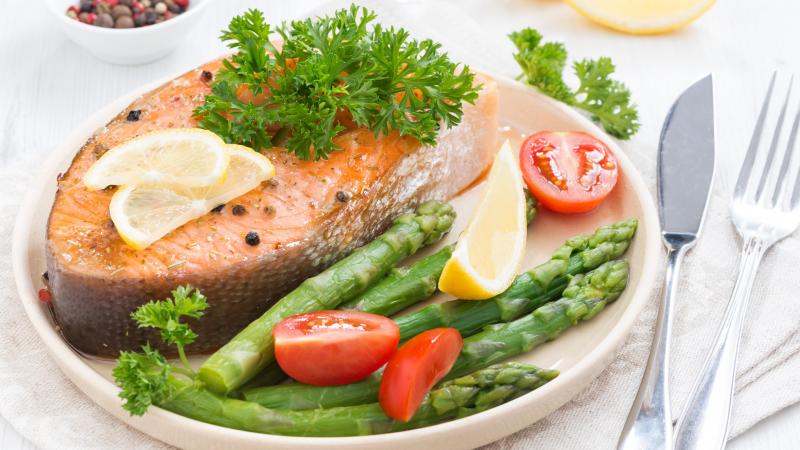 Можно ли есть рыбу для похудения и как её готовить