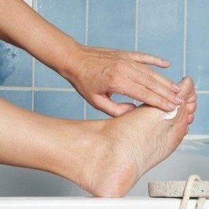 Лечение грибка ногтей и стоп Салициловой кислотой