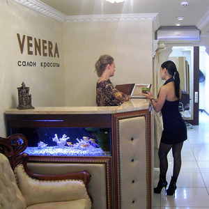 Процедура шугаринга стоит по-разному для ног и бикини