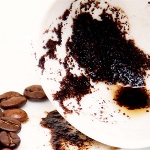 Домашние скрабы от растяжек и целлюлита