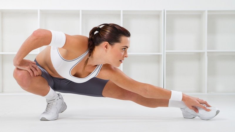 Упражнения на растяжку для похудения: помогает ли стретчинг похудеть