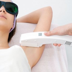 Фотоэпиляция: противопоказания и последствия